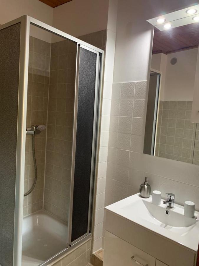 Hotelzimmer Im Alten Reihenhaus Auf Der Stadtmauer バッハラッハ エクステリア 写真