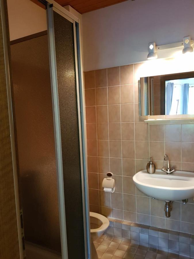 Hotelzimmer Im Alten Reihenhaus Auf Der Stadtmauer バッハラッハ エクステリア 写真